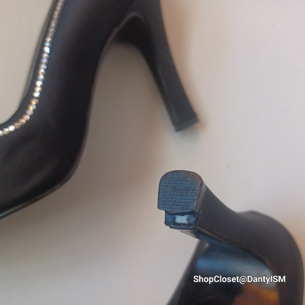 Elegant Black Heels with Rhinestone Detailing - Picture 10 of 16